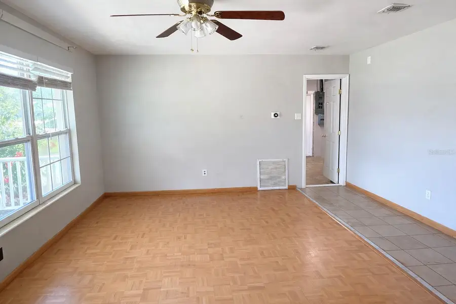 6131 42nd Avenue N, Saint Petersburg, FL 33709 - #3