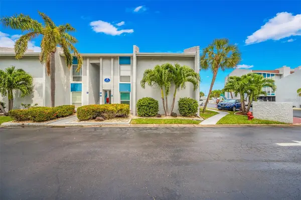 260 Medallion Boulevard #F, MADEIRA BEACH, FL 33708