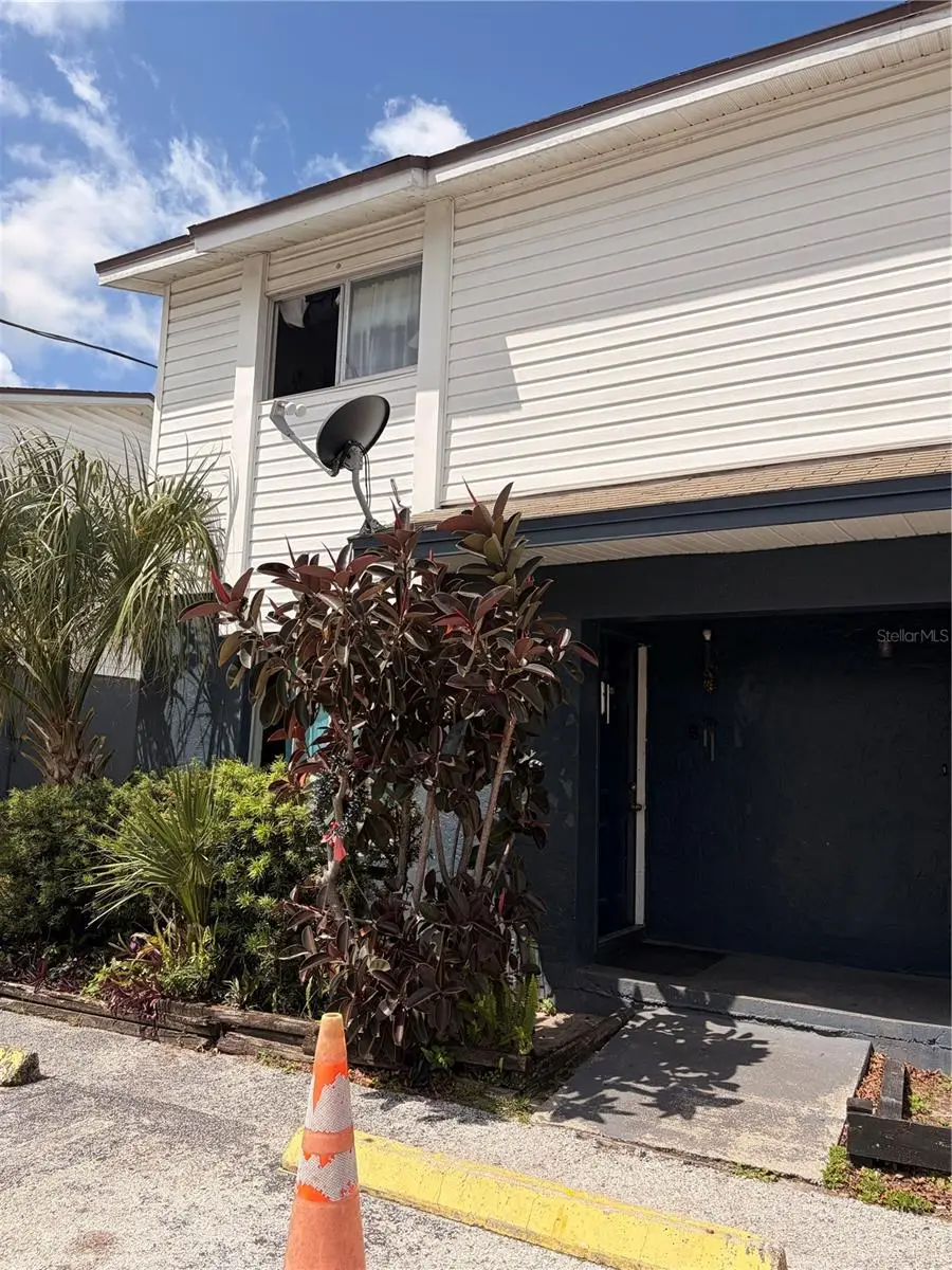 13050 Londondary Place, Tampa, FL 33612 - #1