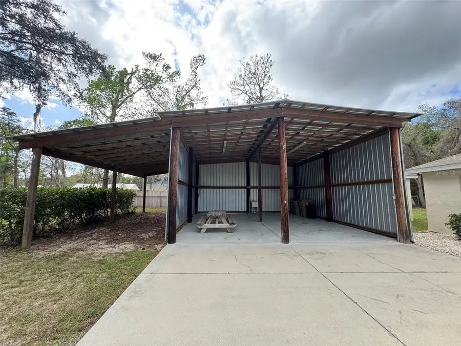 40751 W 4th Avenue, Umatilla, FL 32784 - #3