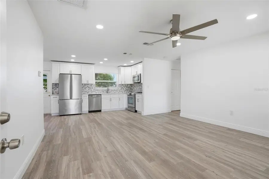 6526 43rd Avenue N, Kenneth City, FL 33709 - #3