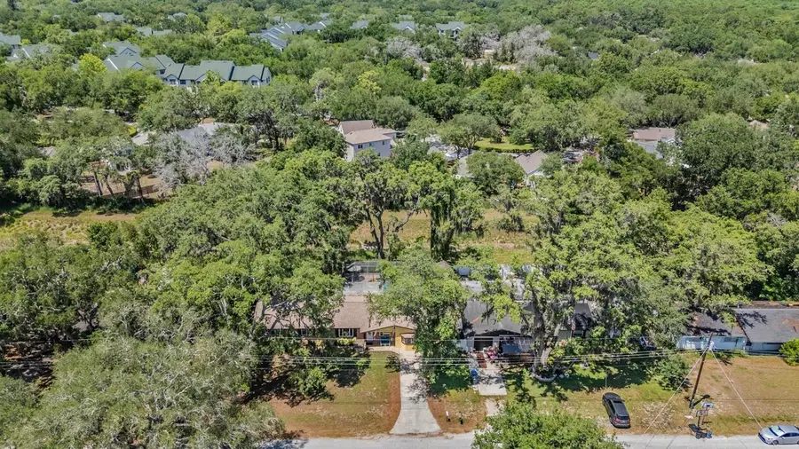2522 E 149th Avenue, Lutz, FL 33559 - #3