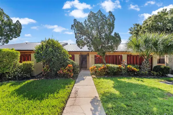 665 Broadmoor Circle, WINTER HAVEN, FL 33884