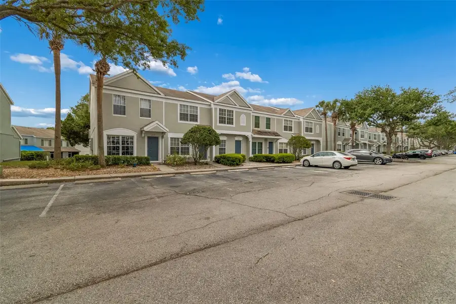 2237 Lake Woodberry Circle, Brandon, FL 33510 - #2