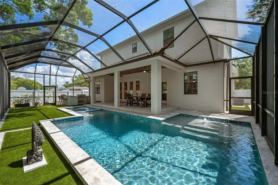 3601 W Rogers Avenue, Tampa, FL 33611 - #3
