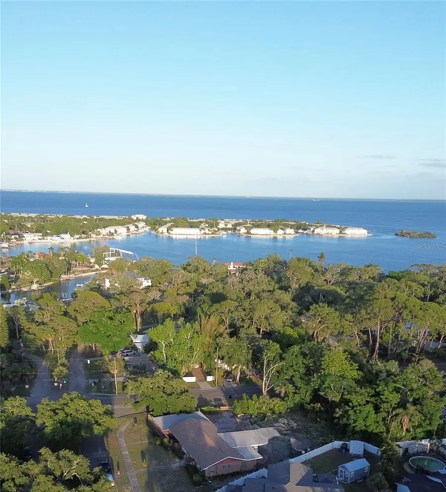 400 Lake Maggiore Boulevard S, Saint Petersburg, FL 33705 - #2