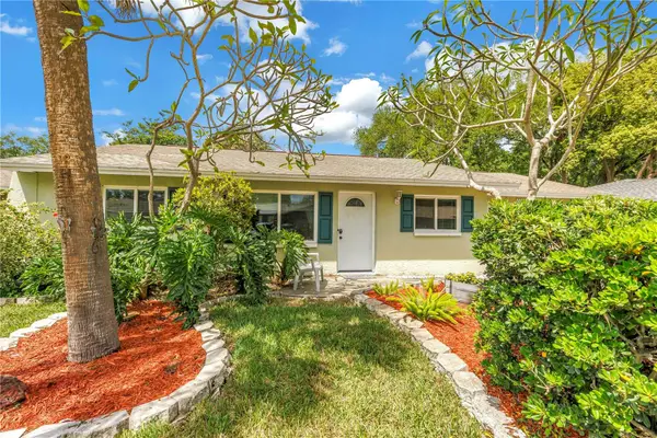 7249 56th Avenue N, ST PETERSBURG, FL 33709