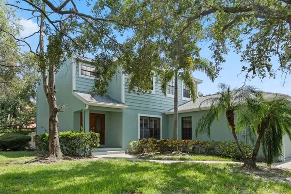 1092 Sanabel Court Ne, ST PETERSBURG, FL 33702