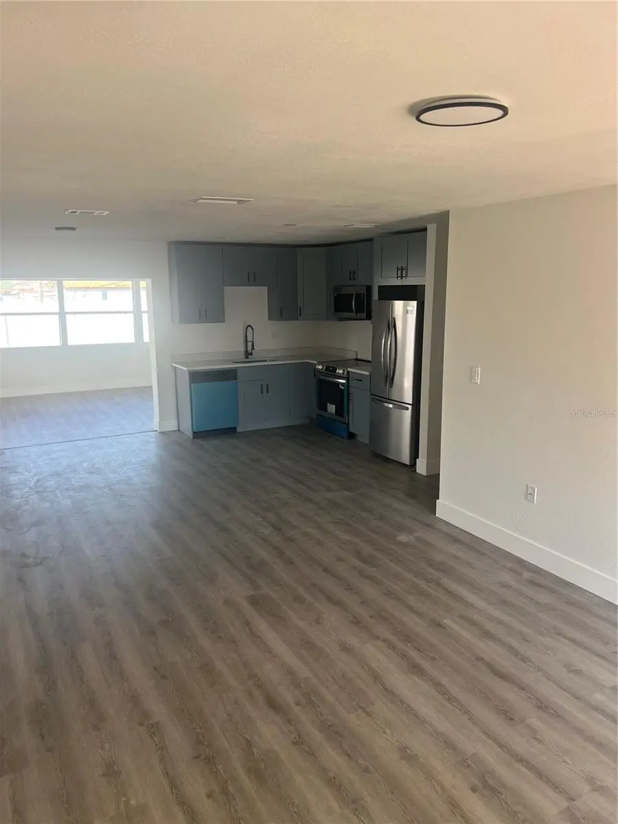 4075 38th Avenue N, Saint Petersburg, FL 33713 - #2