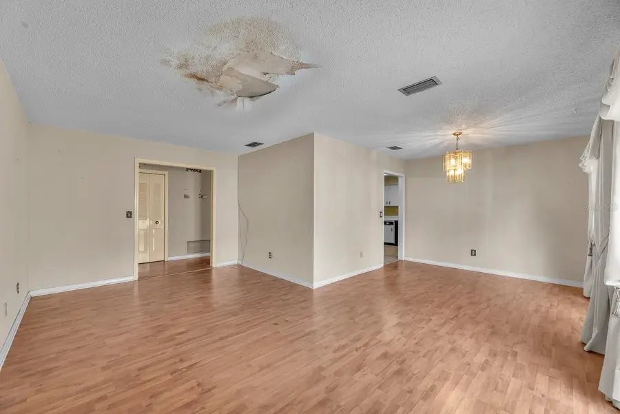 6606 Twelve Oaks Boulevard, Tampa, FL 33634 - #3