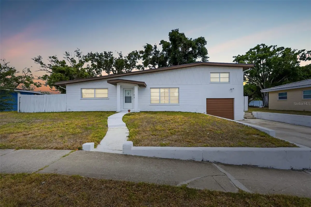 11830 86th Avenue, Seminole, FL 33772 - #1