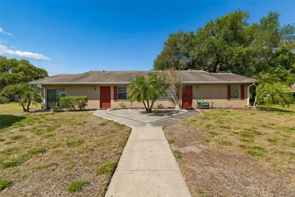 1904 Canterbury Lane #5, SUN CITY CENTER, FL 33573