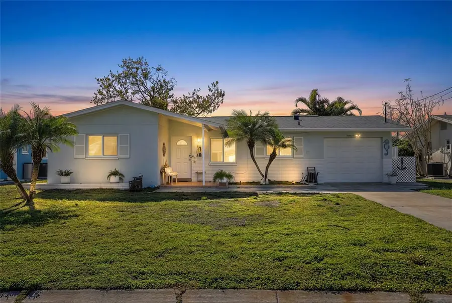 1218 Lazy Lake Road E, Dunedin, FL 34698 - #2