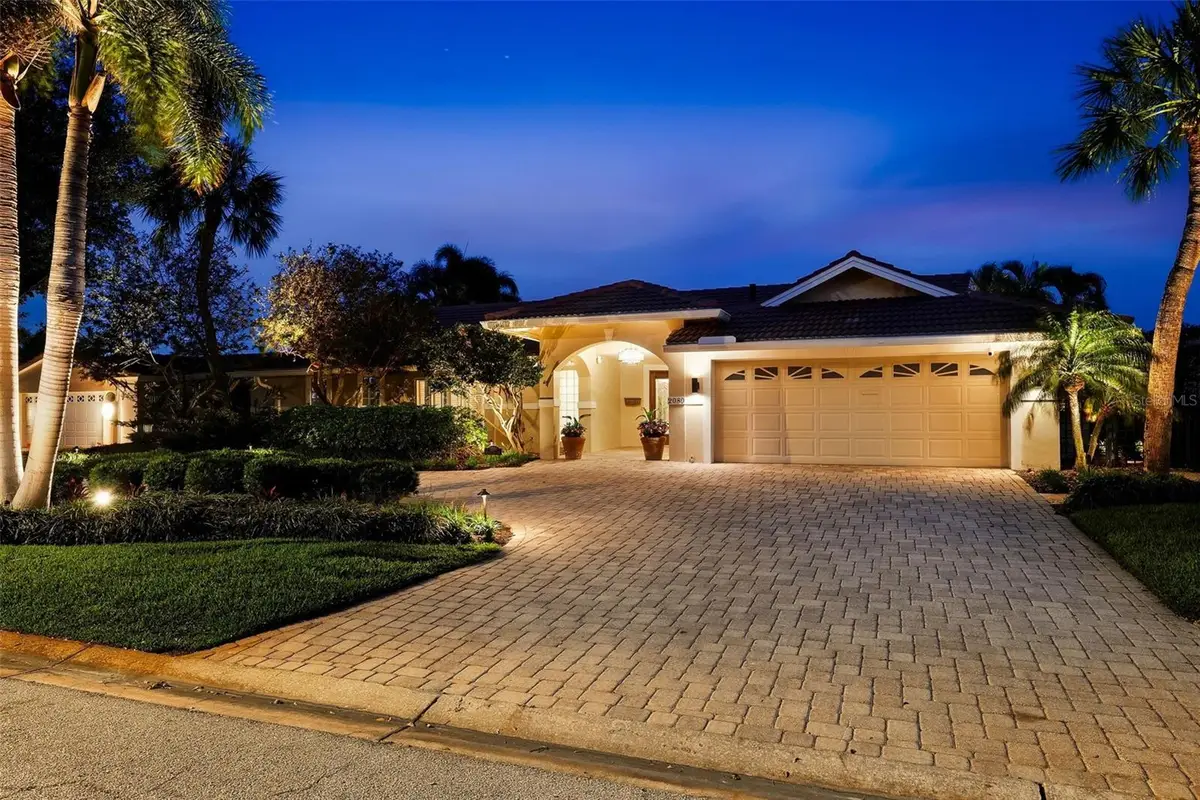 2080 Hawaii Avenue Ne, Saint Petersburg, FL 33703 - #1