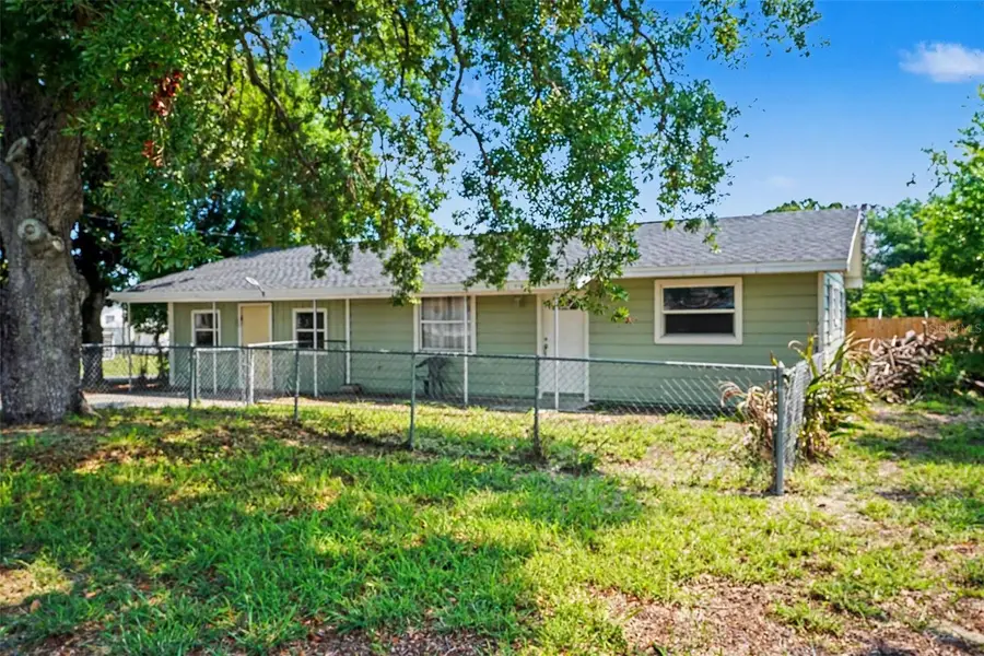 355 S Oak Avenue, Frostproof, FL 33843 - #2