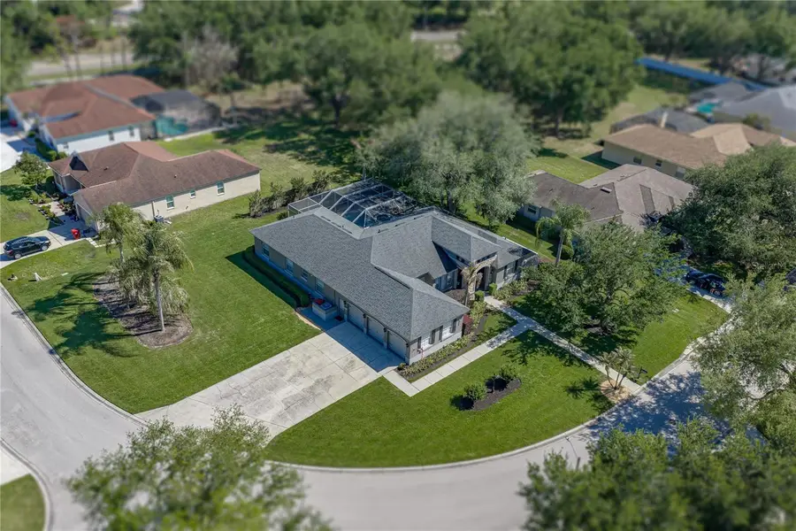 3013 Sutton Woods Drive, Plant City, FL 33566 - #3