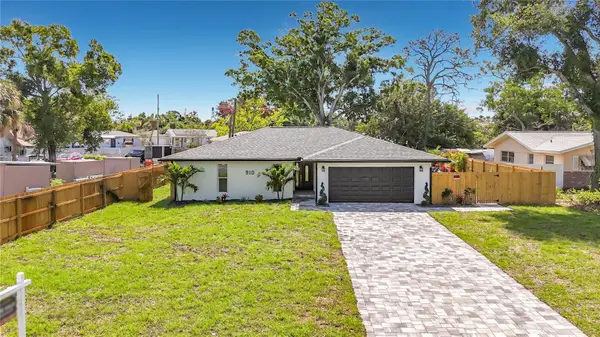 910 Alcazar Way S, ST PETERSBURG, FL 33705