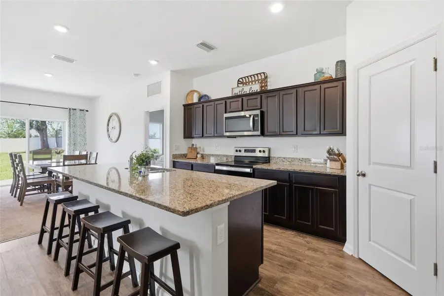 814 Highgate Oaks Place, Seffner, FL 33584 - #3