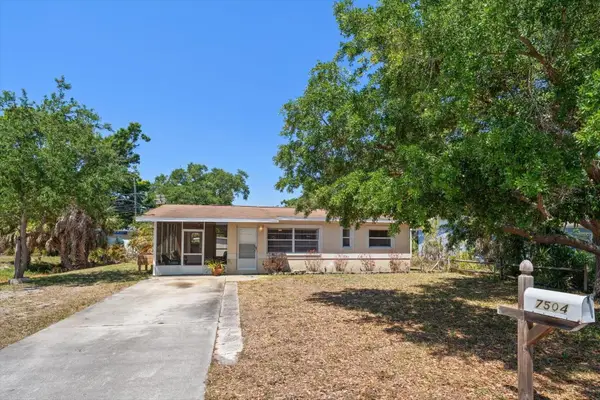 7504 91st Street, SEMINOLE, FL 33777