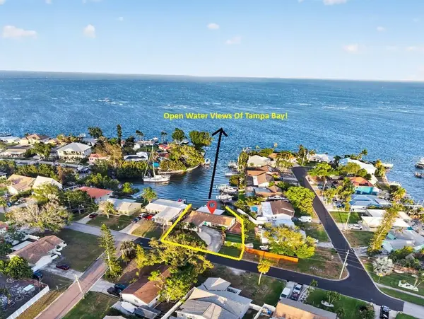 4200 Beach Drive Se, ST PETERSBURG, FL 33705