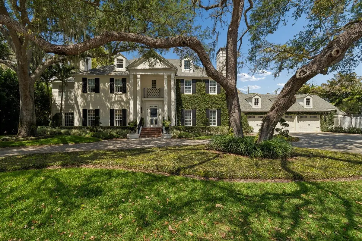 3011 W Hawthorne Road, Tampa, FL 33611 - #1