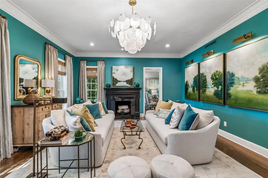 3011 W Hawthorne Road, Tampa, FL 33611 - #2