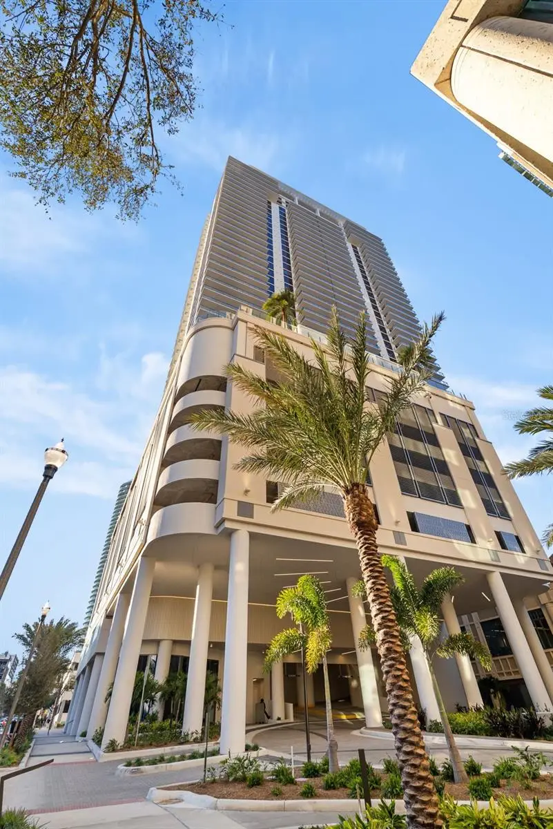 275 1st Avenue S #4101, Saint Petersburg, FL 33701 - #1