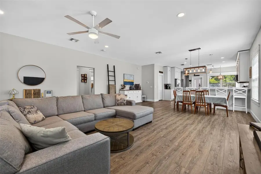 1137 55th Avenue N, Saint Petersburg, FL 33703 - #3