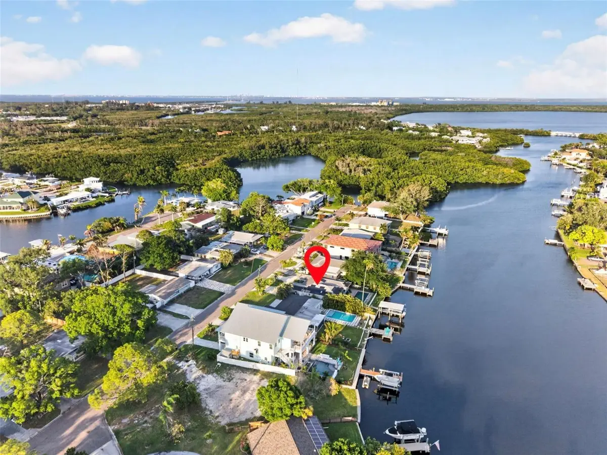 316 89th Avenue Ne, Saint Petersburg, FL 33702 - #1