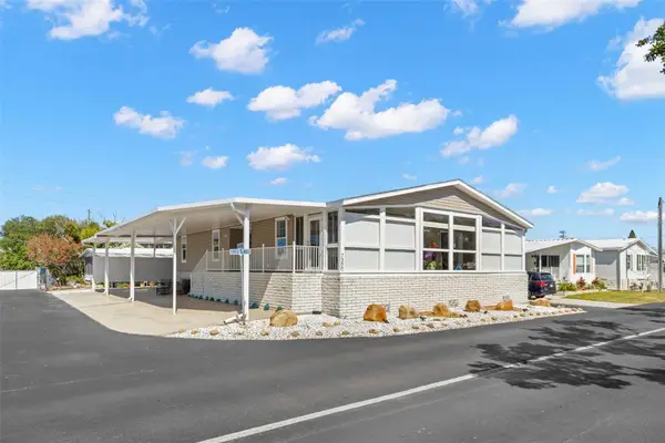 7300 Americana Drive Ne #143, ST PETERSBURG, FL 33702