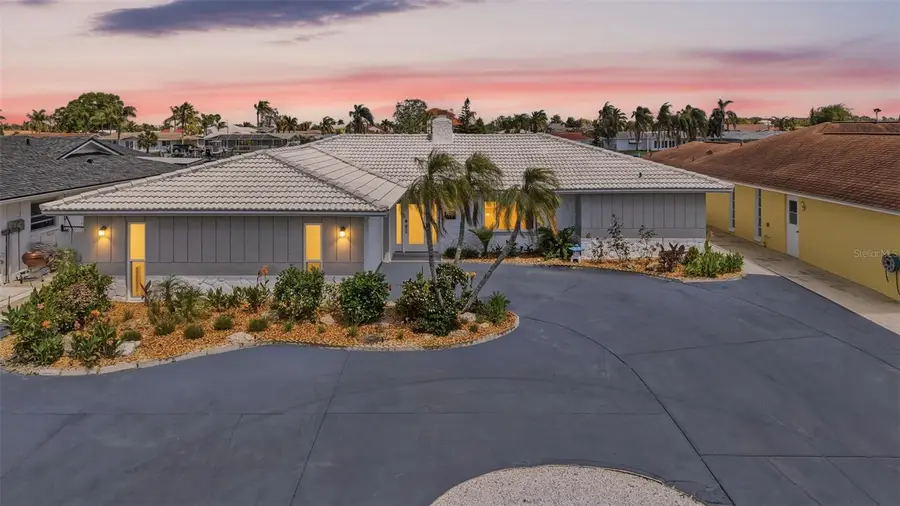 5040 Galleon Court, New Port Richey, FL 34652 - #2