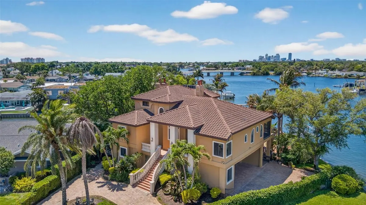 4300 13th Way Ne, Saint Petersburg, FL 33703 - #1