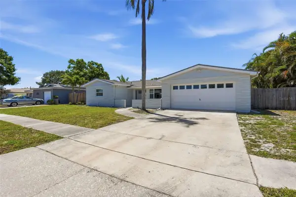 9276 79th Avenue, SEMINOLE, FL 33777