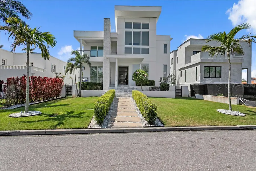 110 Palmera Boulevard Ne, Saint Petersburg, FL 33704 - #2