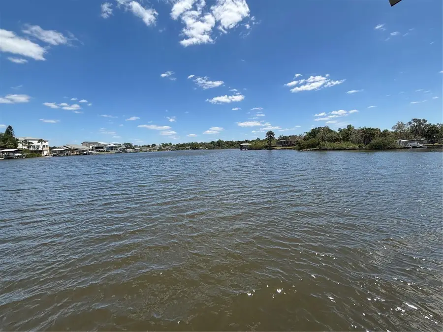 9922 Alavista Drive, Gibsonton, FL 33534 - #2