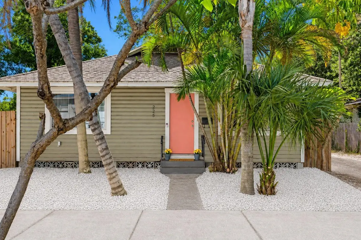 225 35th Street S, Saint Petersburg, FL 33711 - #1