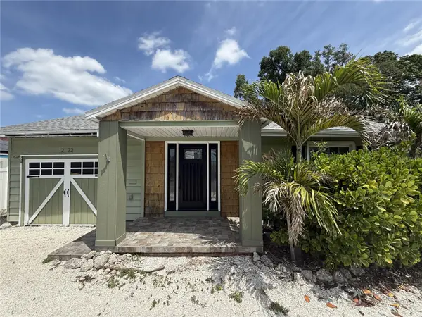 2722 9th Avenue W, BRADENTON, FL 34205