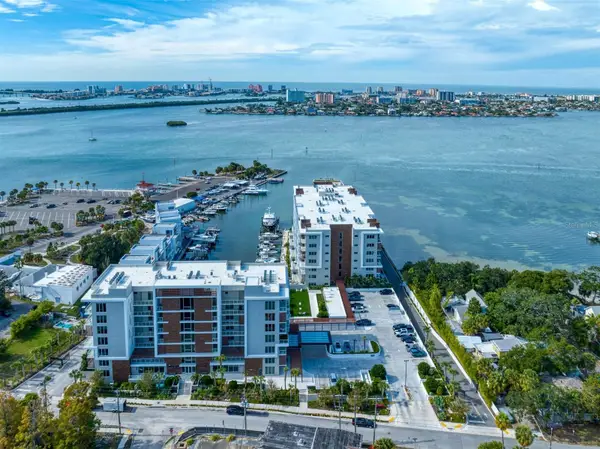 900 N Osceola Avenue #401, CLEARWATER, FL 33755