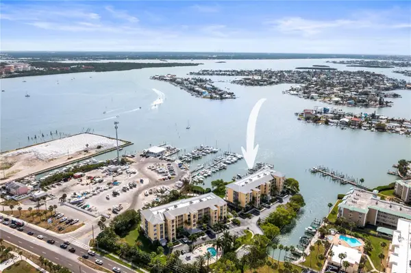 425 150th Avenue #2303, MADEIRA BEACH, FL 33708