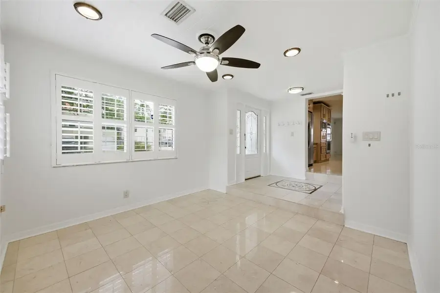 2512 W Kansas Avenue, Tampa, FL 33629 - #3