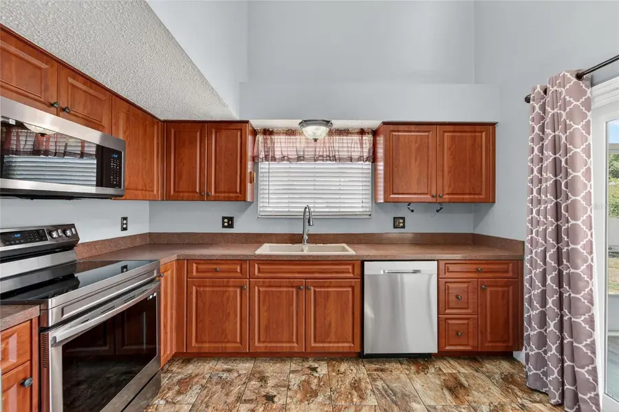 601 Weathervane Court, Brandon, FL 33511 - #2