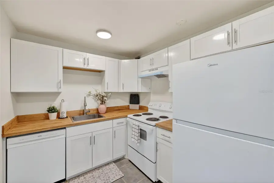 11715 Raintree Village Boulevard #A, Temple Terrace, FL 33617 - #2