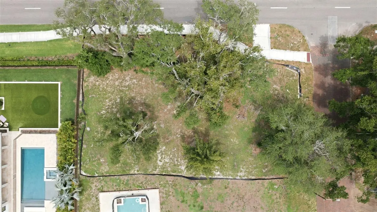 40th Avenue N, Saint Petersburg, FL 33703 - #1
