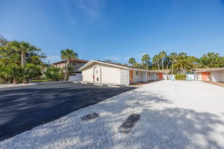 724 1st Street, Indian Rocks Beach, FL 33785 - #3