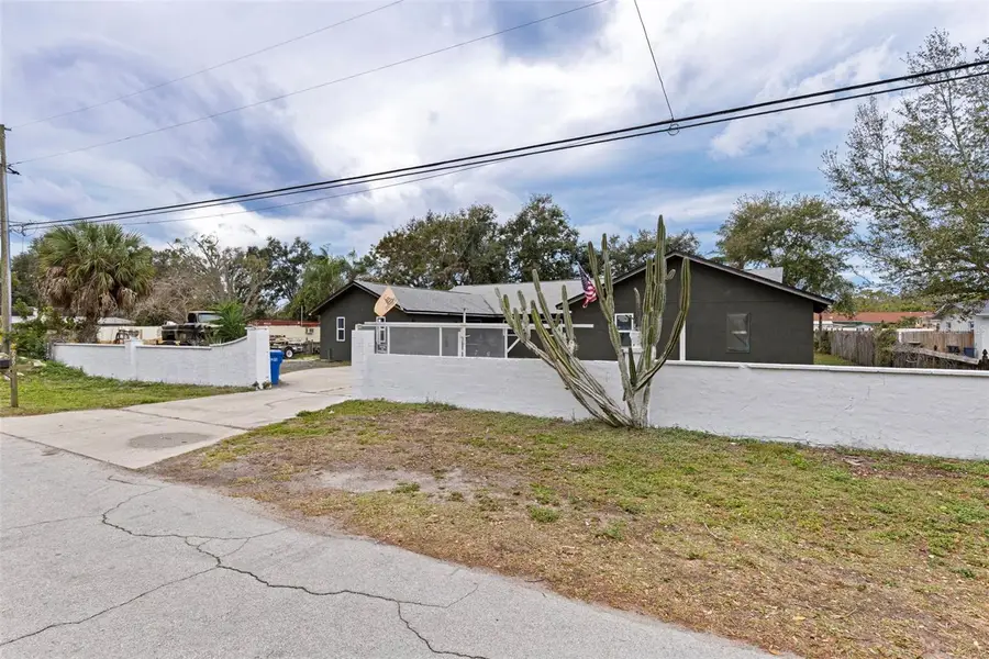 649 16th Street Nw, Largo, FL 33770 - #2