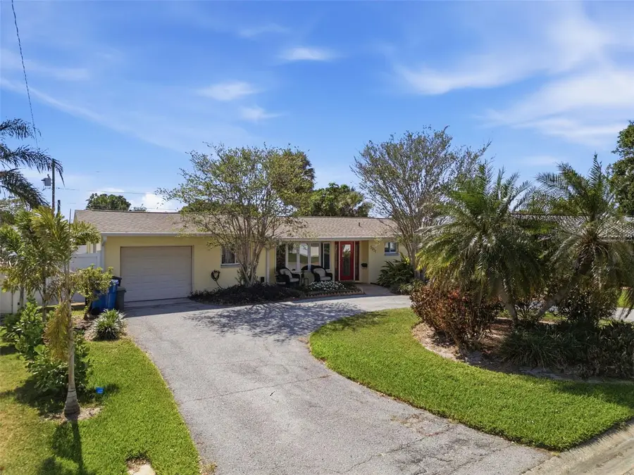 5051 39th Street S, Saint Petersburg, FL 33711 - #2