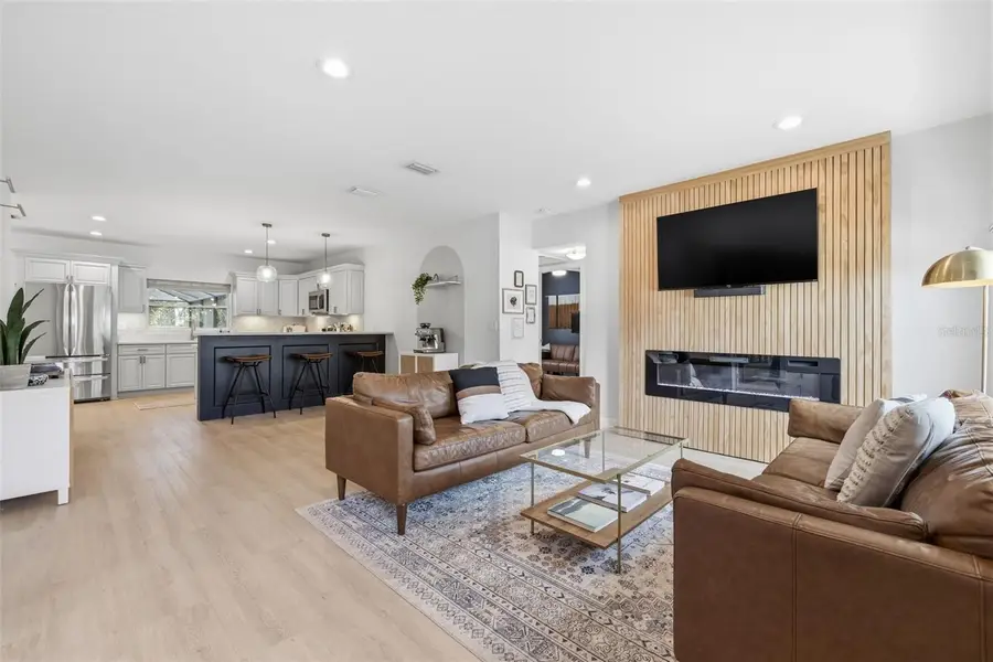 232 42nd Avenue Ne, Saint Petersburg, FL 33703 - #3