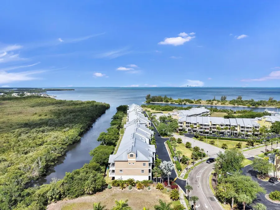 3202 Mangrove Point Drive, Ruskin, FL 33570 - #2