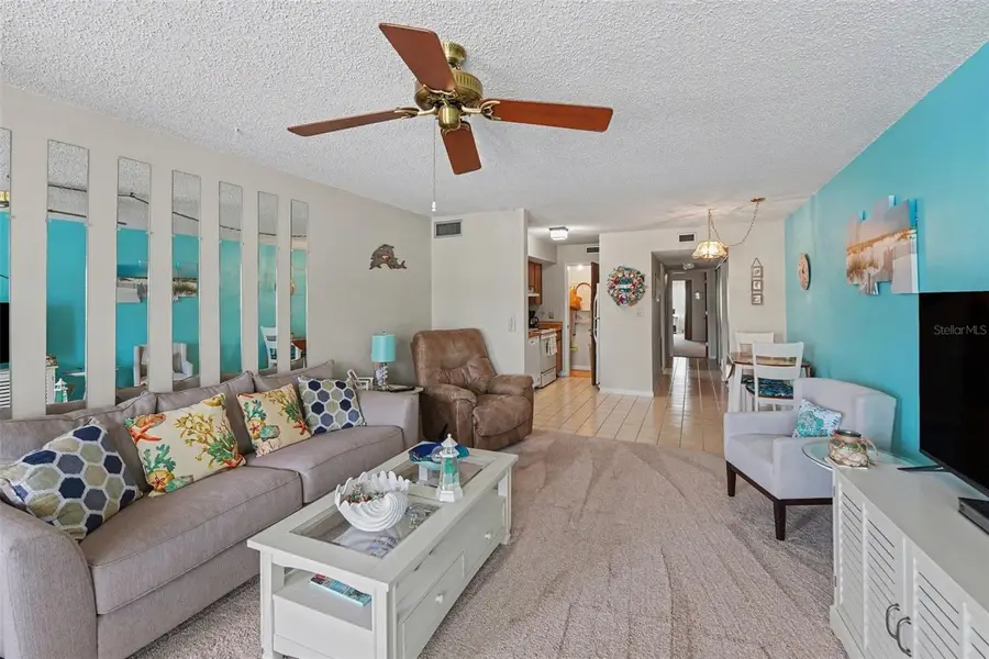 6400 46th Avenue N #214, Kenneth City, FL 33709 - #3