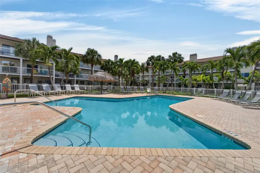 394 Madeira Circle, Saint Petersburg, FL 33715 - #3